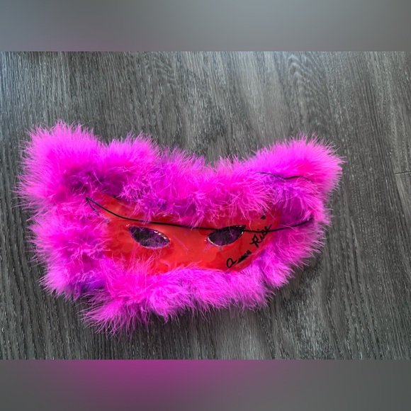 Anne Rice autographed Mardi Gras Feathered Mask - Picture 1 of 5